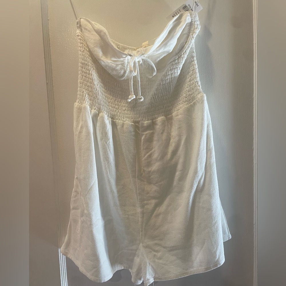White romper, size small. Purchased from PacSun